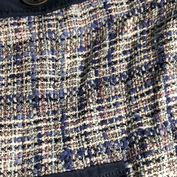 Tibi New York’s Chanel Style Knit Cropped Jacket 4 usable pockets. Hidden snaps. - Picture 11 of 16